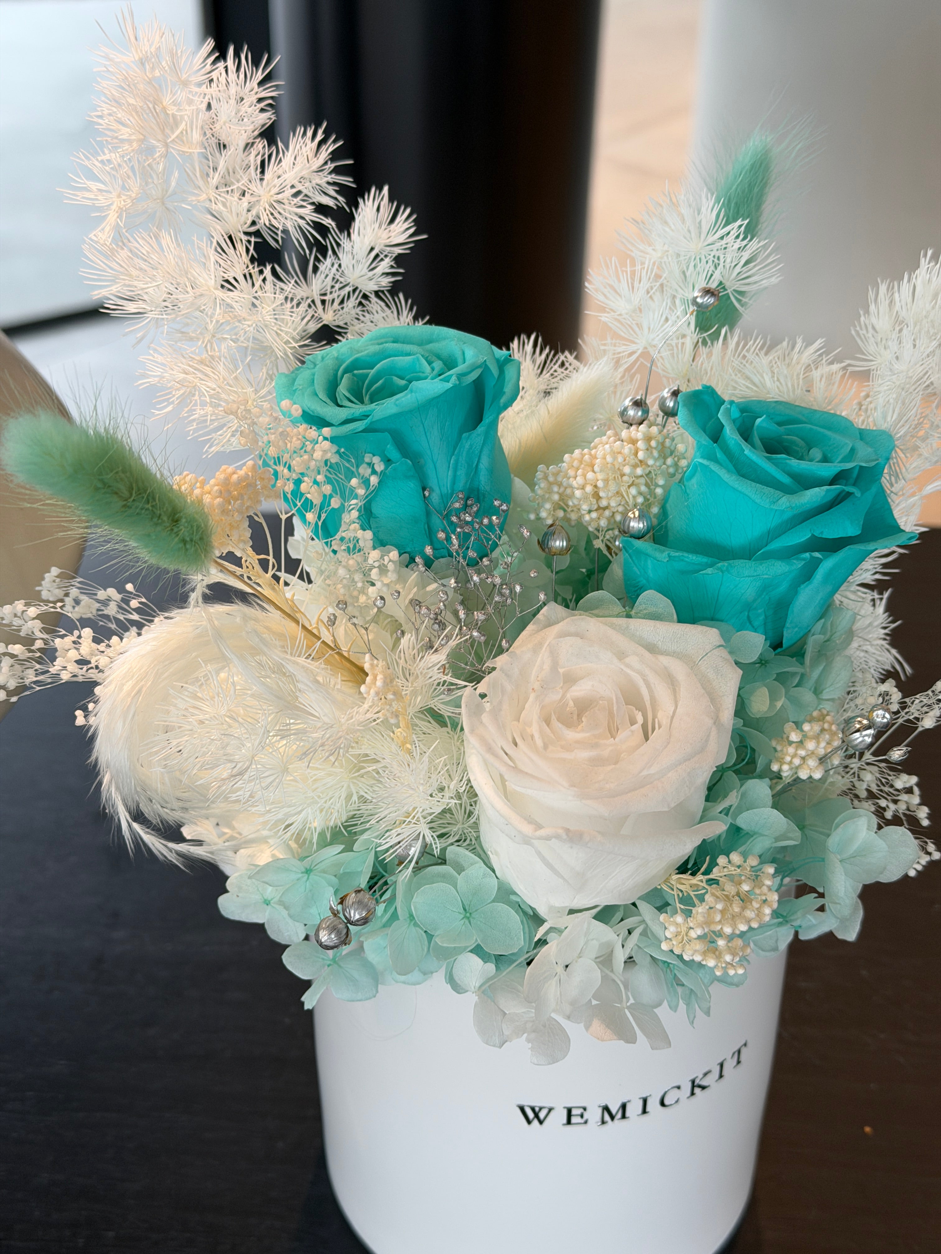 Snow Tiffany - Preserved Flower Vase Decor