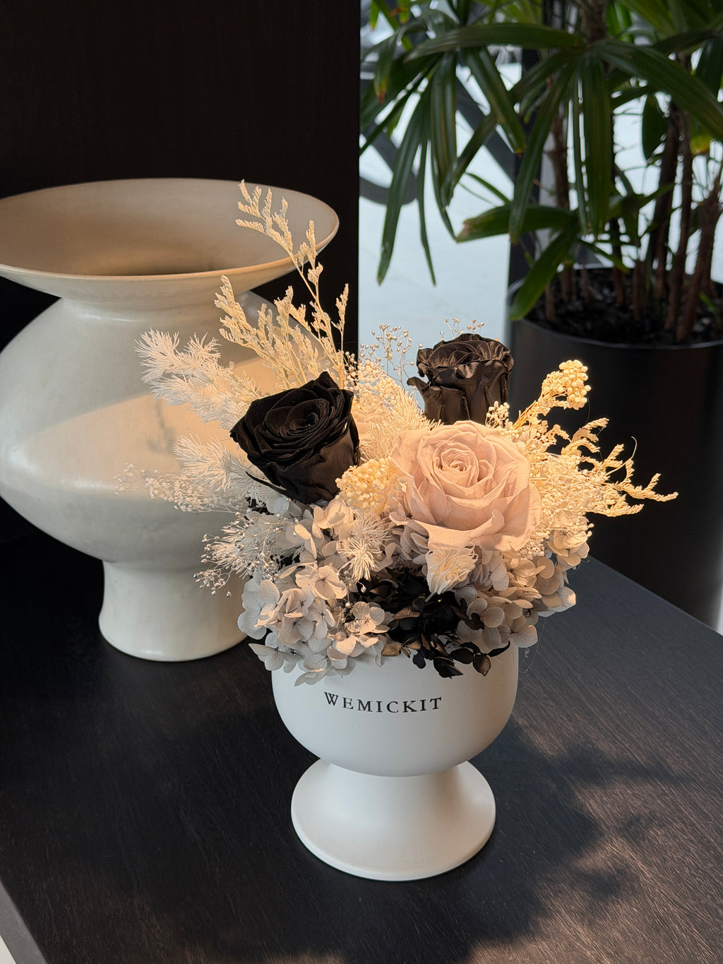 Enigma - Preserved Flower Vase Decor