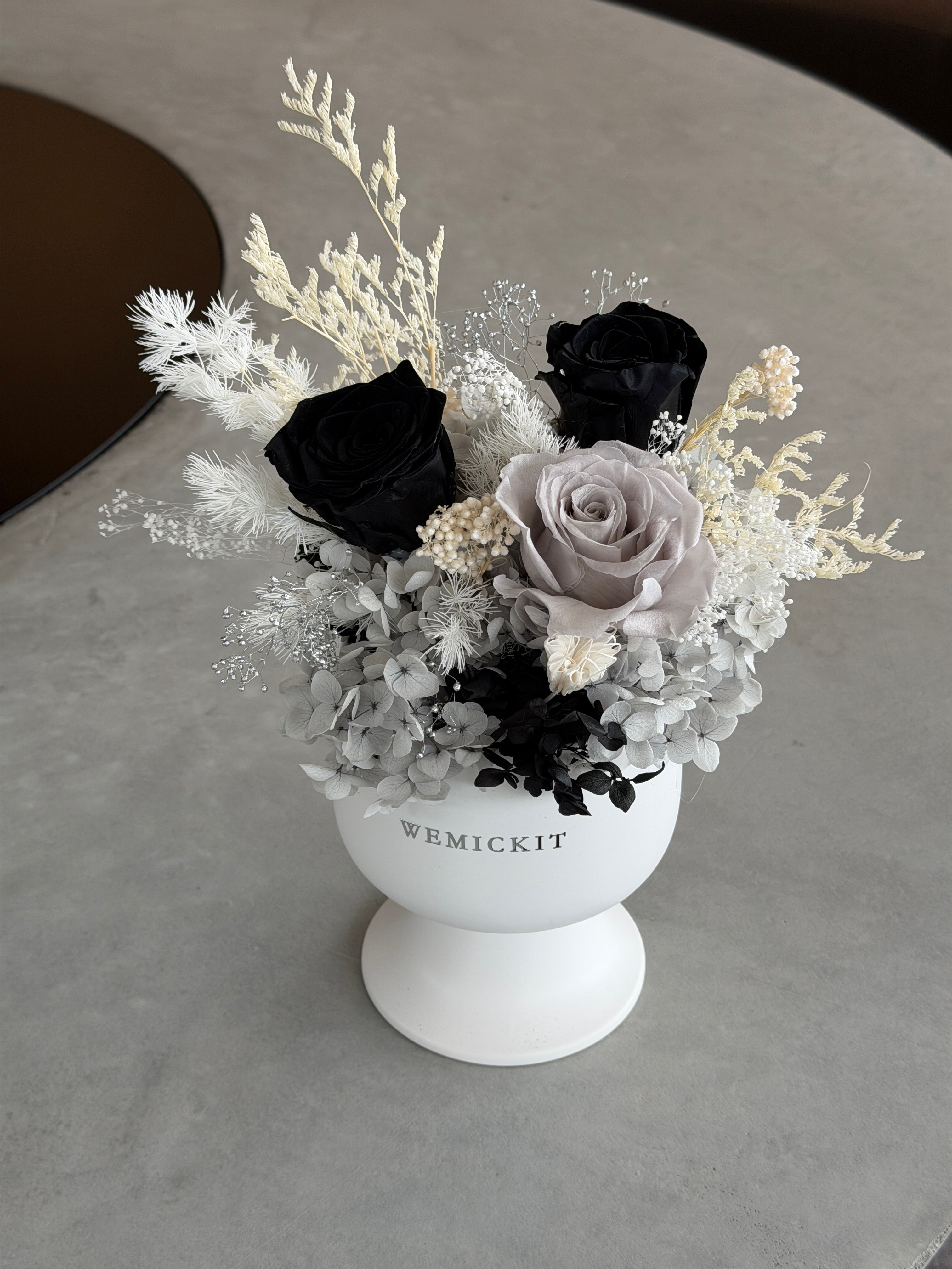 Enigma - Preserved Flower Vase Decor