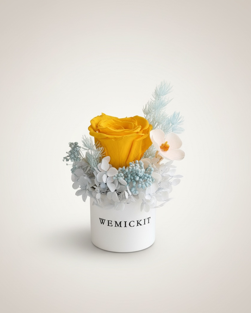 Daisy - Preserved Flower Vase Decor