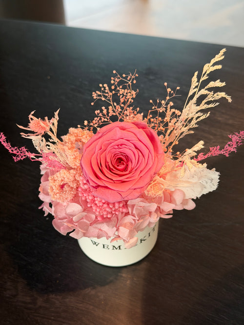 Athena - Preserved Flower Vase Decor