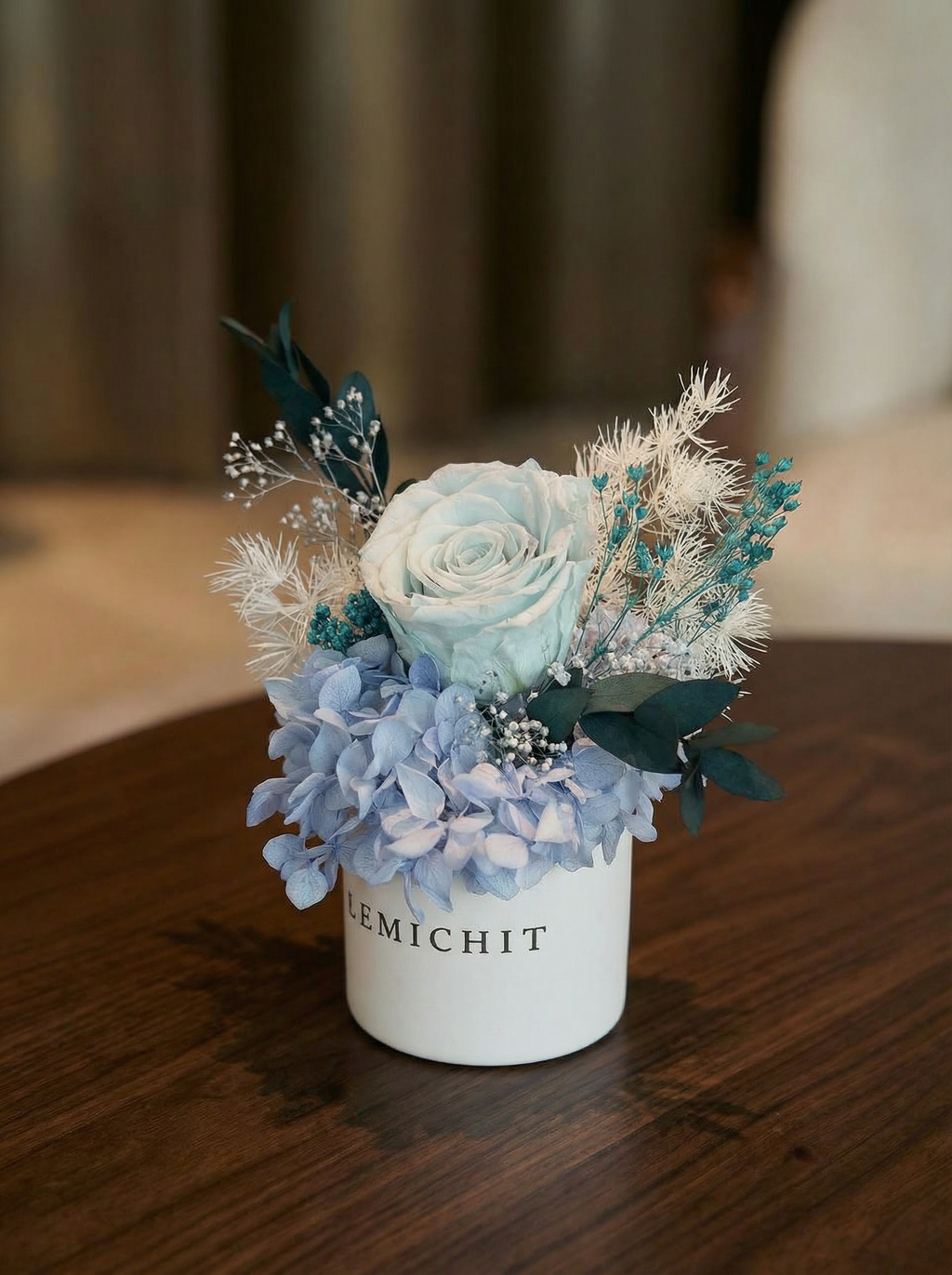 Starlet - Preserved Flower Vase Decor
